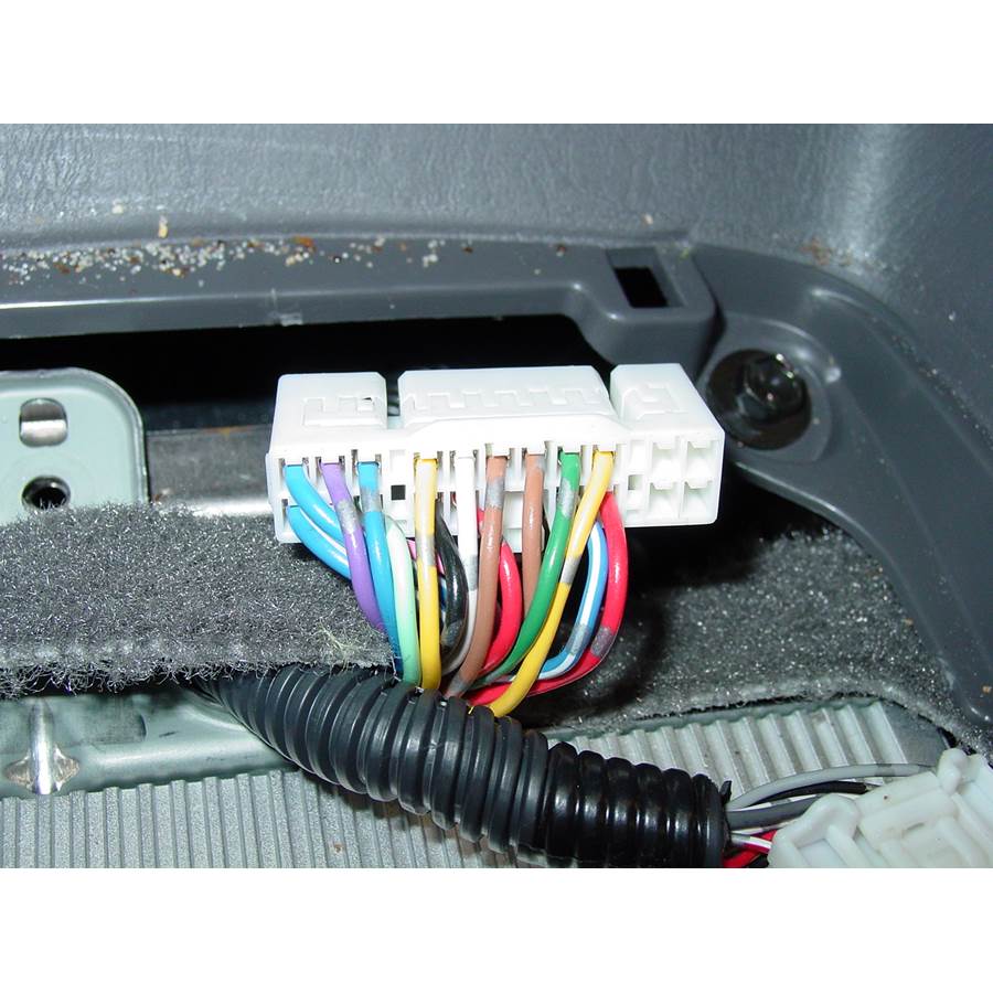 2005 Toyota Sequoia Factory amp wiring
