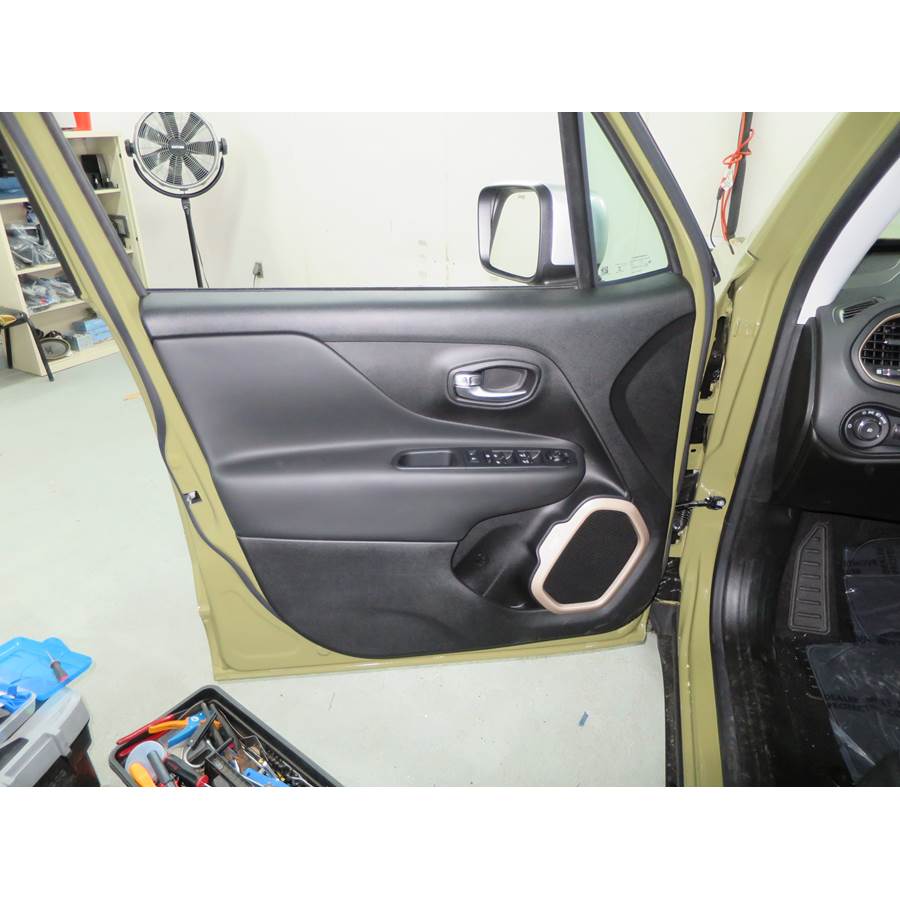 2015 Jeep Renegade Front door speaker location