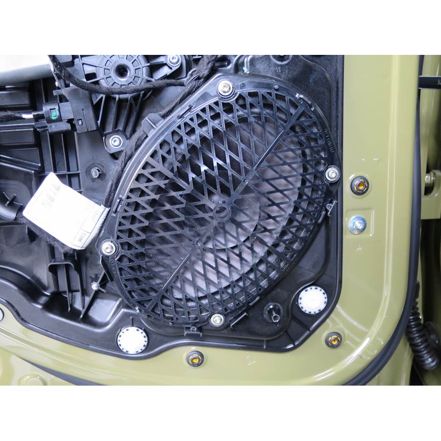 2015 Jeep Renegade Rear door speaker