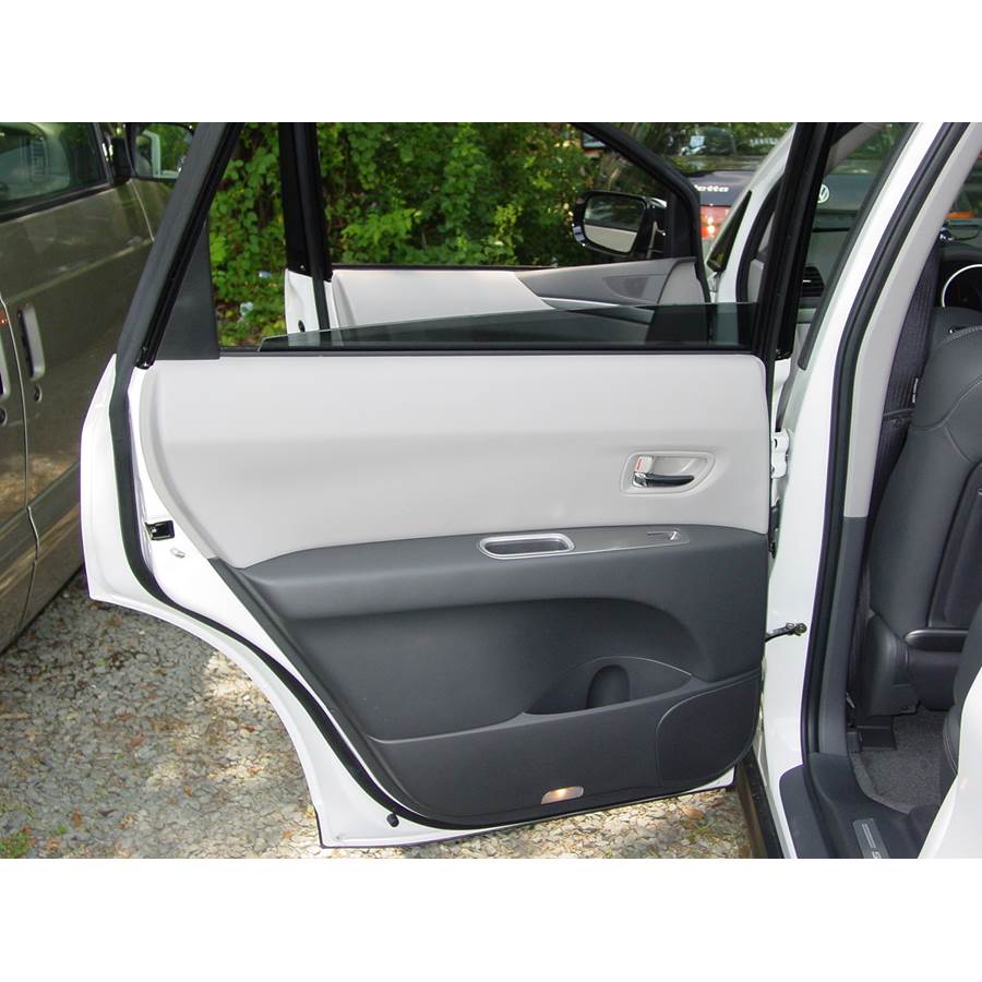 2006 Subaru B9 Tribeca Rear door speaker location