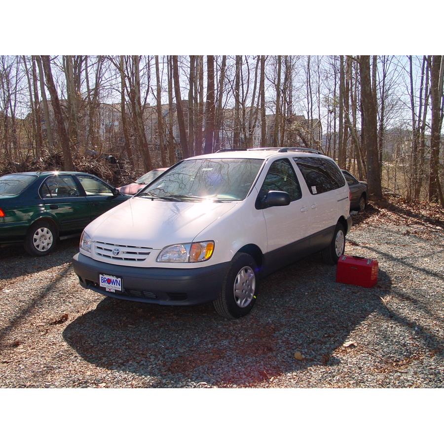 2003 Toyota Sienna Exterior