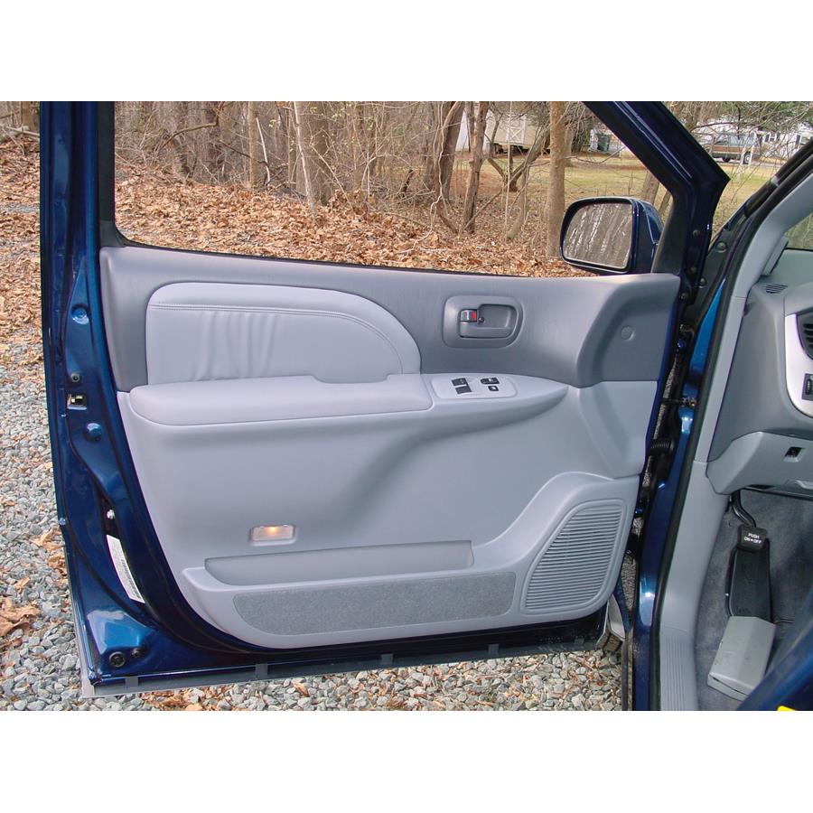 2003 Toyota Sienna Front door speaker location