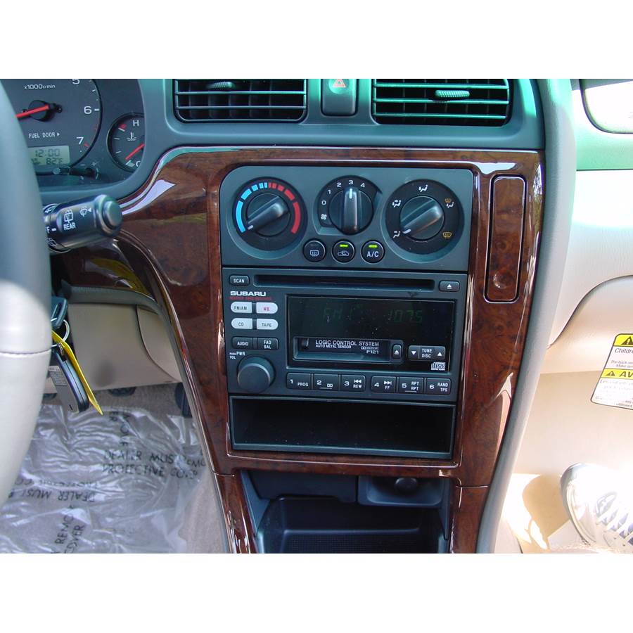 2000 Subaru Legacy Factory Radio