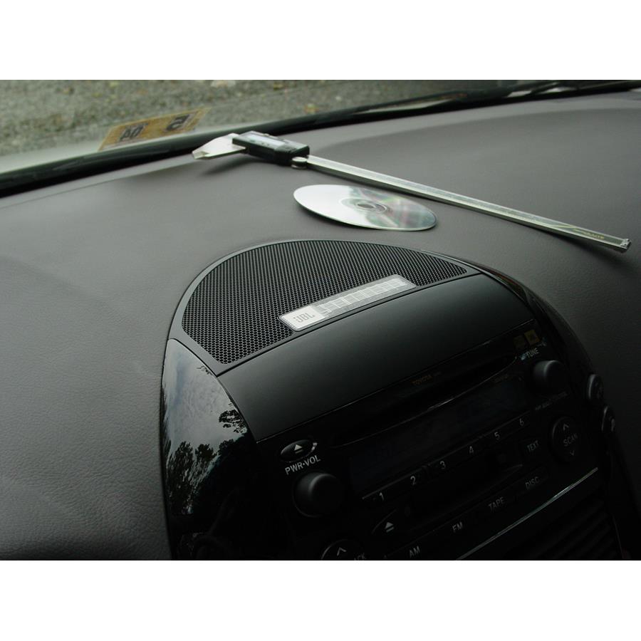 2004 Toyota Sienna Center dash speaker location