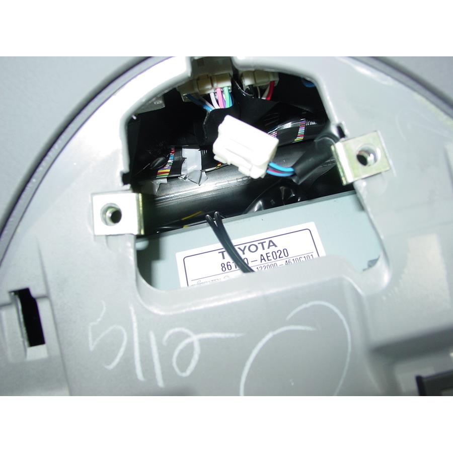 2004 Toyota Sienna Center dash speaker removed
