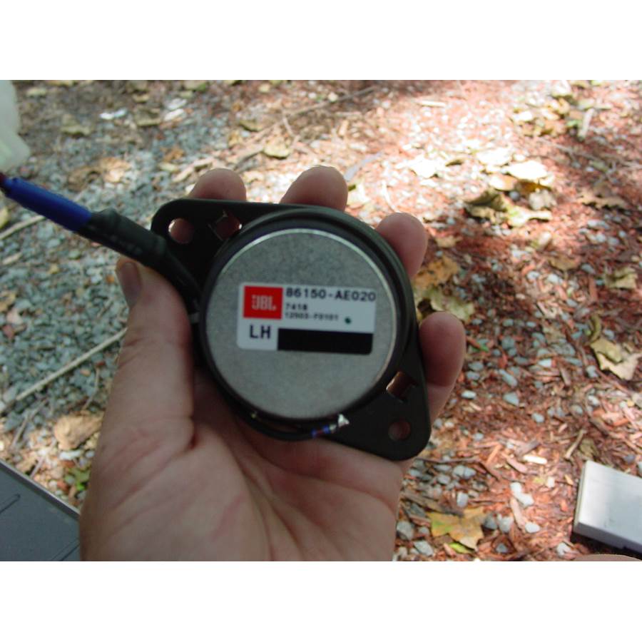 2007 Toyota Sienna Rear tweeter removed