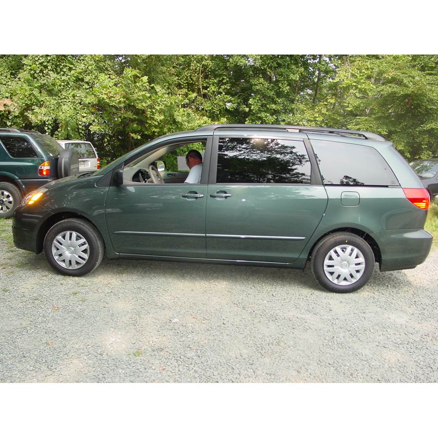 2007 Toyota Sienna Exterior