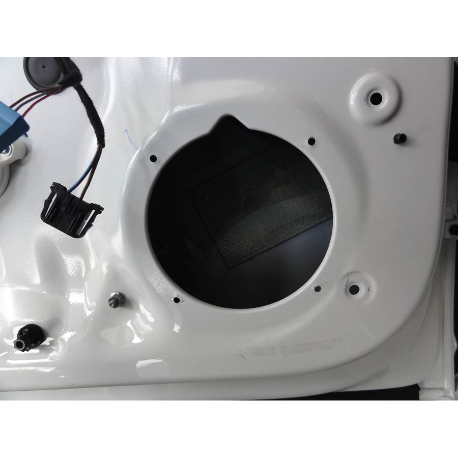 2014 Volkswagen Passat Front speaker removed