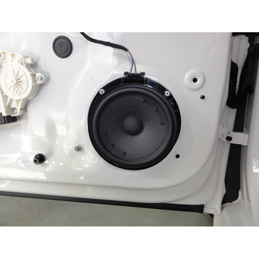 2018 Volkswagen Passat Front door speaker