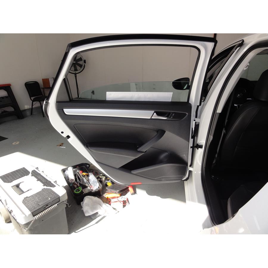 2017 Volkswagen Passat Rear door speaker location