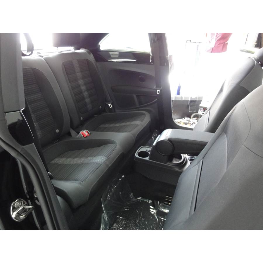 2018 Volkswagen Beetle Rear side panel speaker location