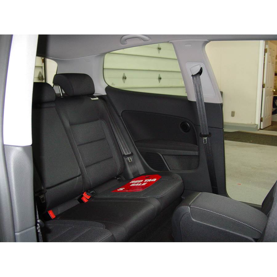 2010 Volkswagen Golf Rear side panel speaker location