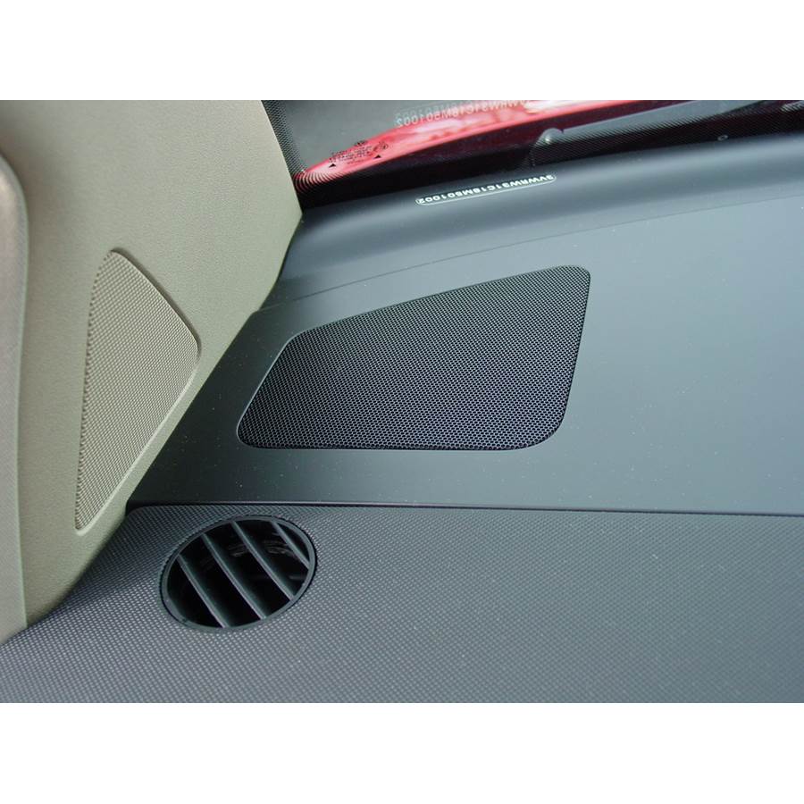 2007 Volkswagen Beetle Dash speaker location