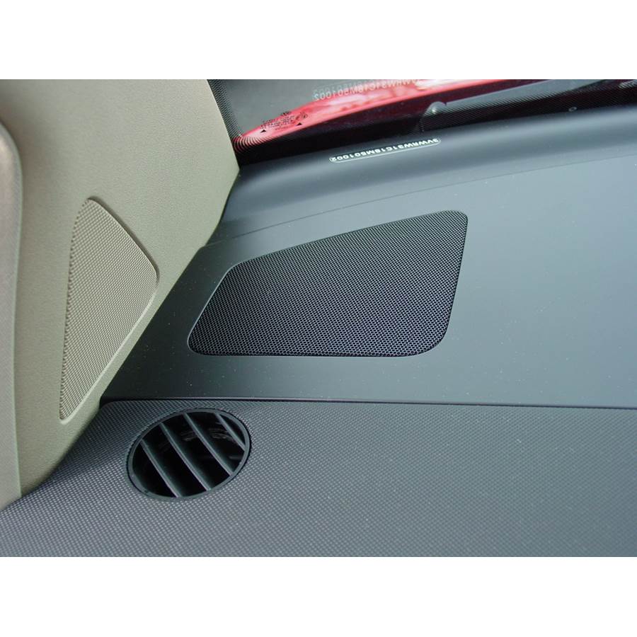 2008 Volkswagen Beetle Dash speaker location