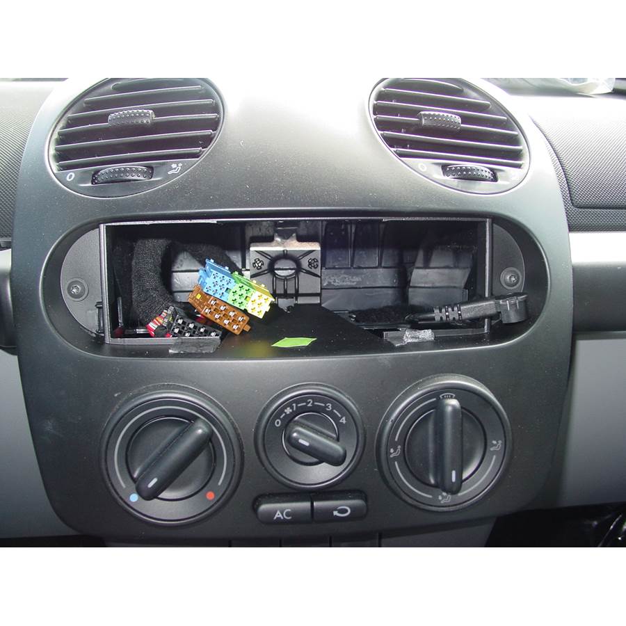 2002 Volkswagen Beetle Factory radio removed
