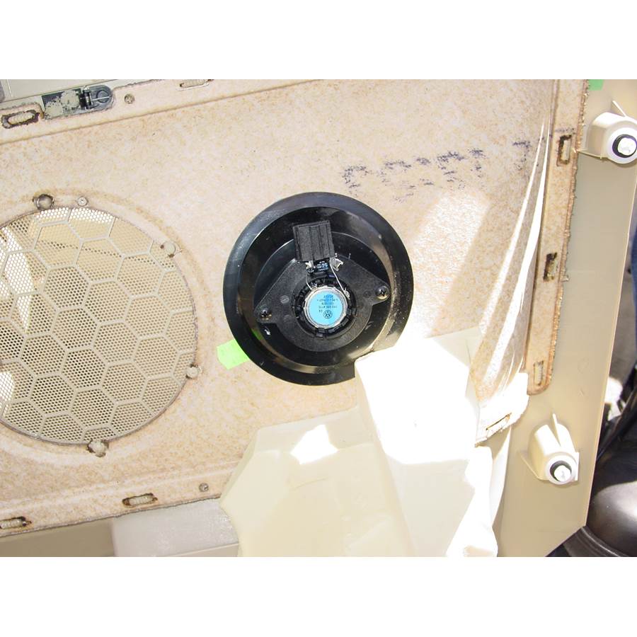 2007 Volkswagen Beetle Rear factory tweeter