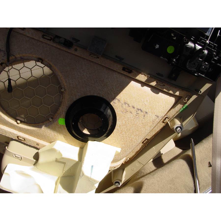 2007 Volkswagen Beetle Rear tweeter removed