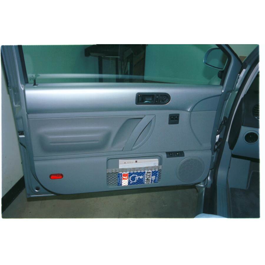 2007 Volkswagen Beetle Front door speaker location