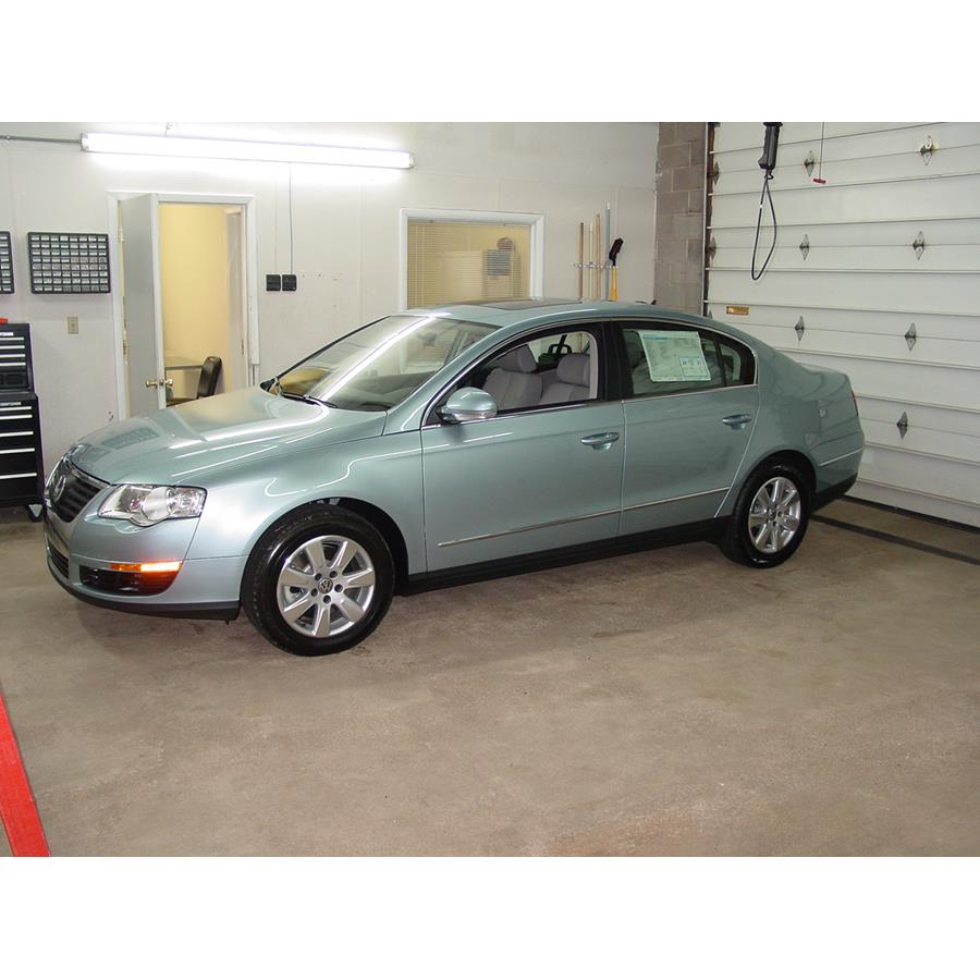 2010 Volkswagen Passat Exterior