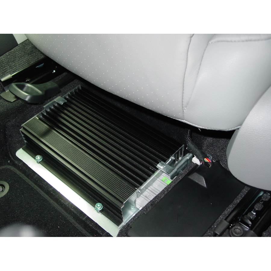 2007 Volkswagen Passat Factory amplifier