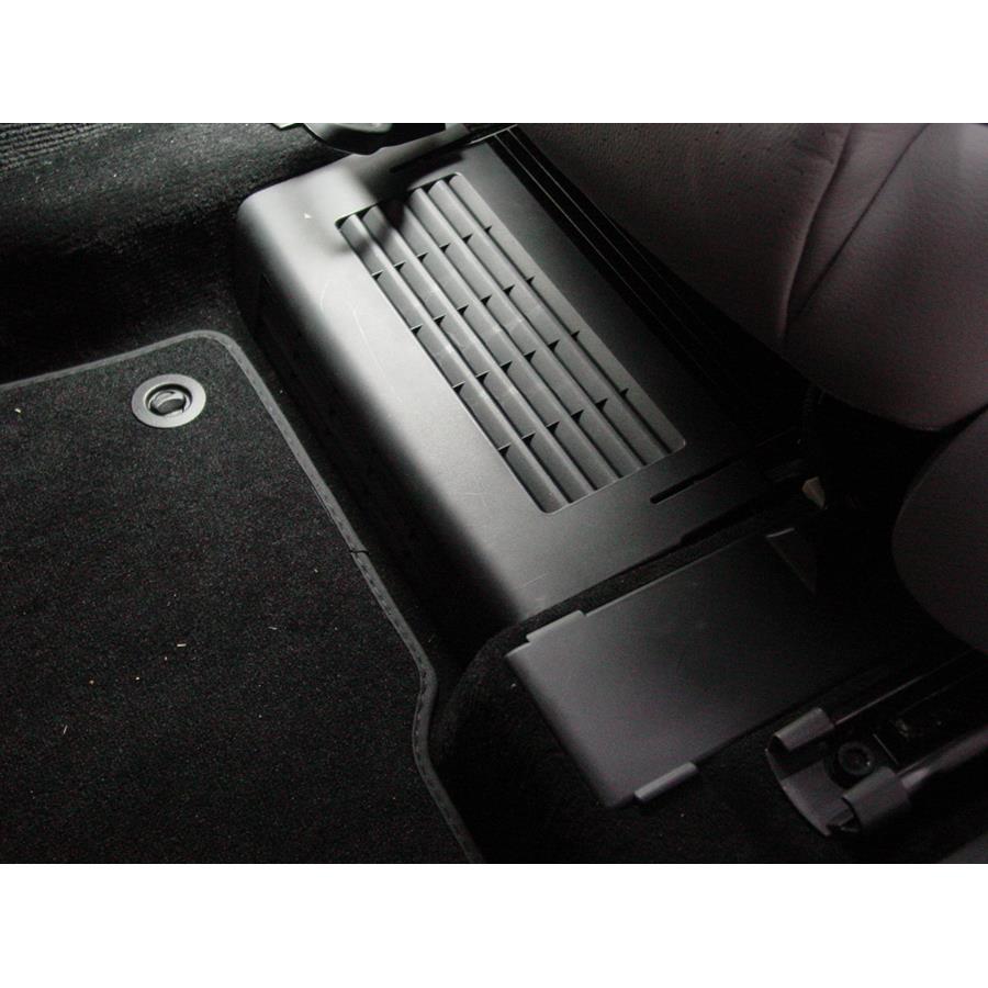 2010 Volkswagen Passat Factory amplifier location