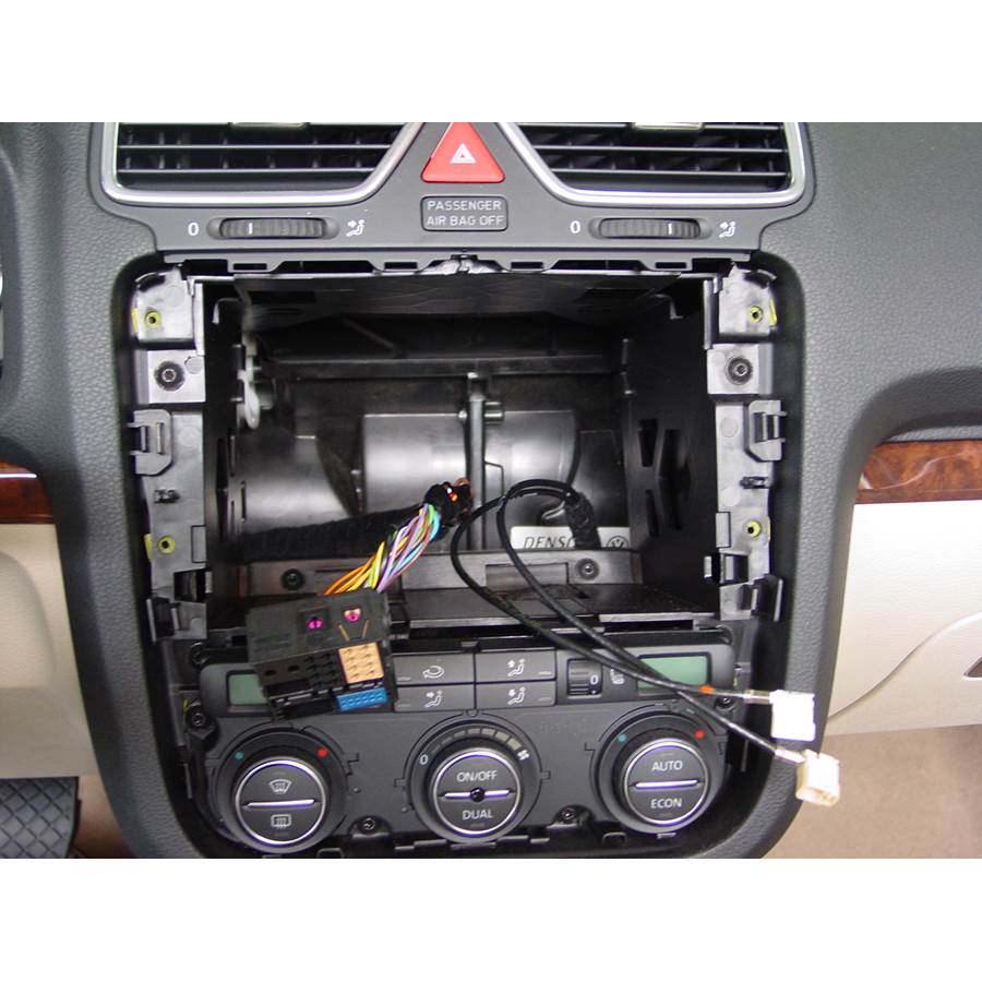 2009 Volkswagen Eos Factory radio removed