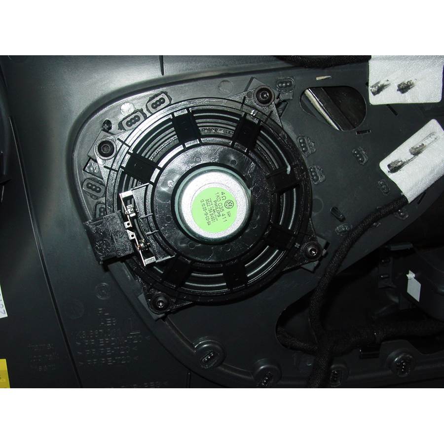 2007 Volkswagen Rabbit Front door midrange