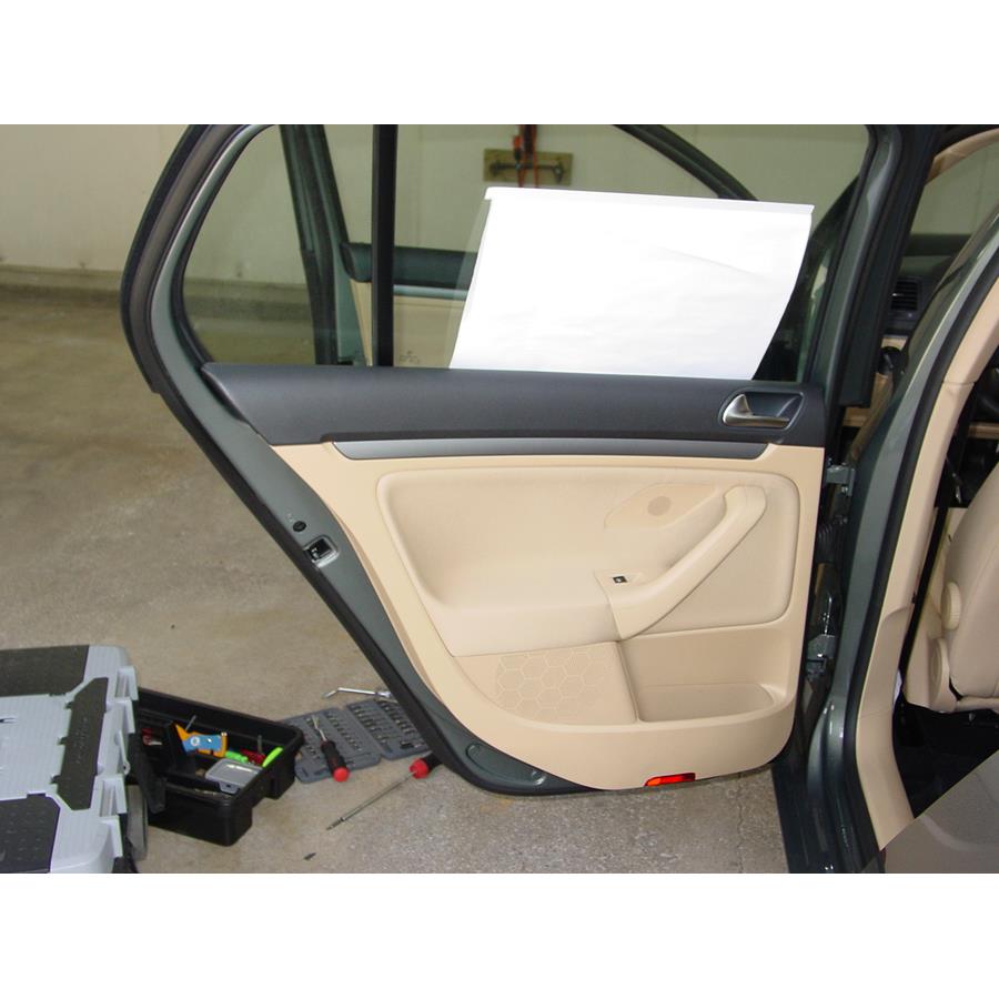 2008 Volkswagen Rabbit Rear door speaker location