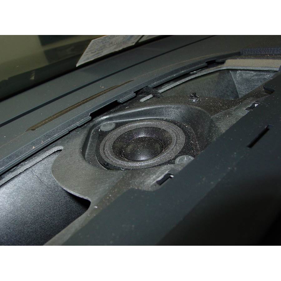2007 Volkswagen Touareg Center dash speaker