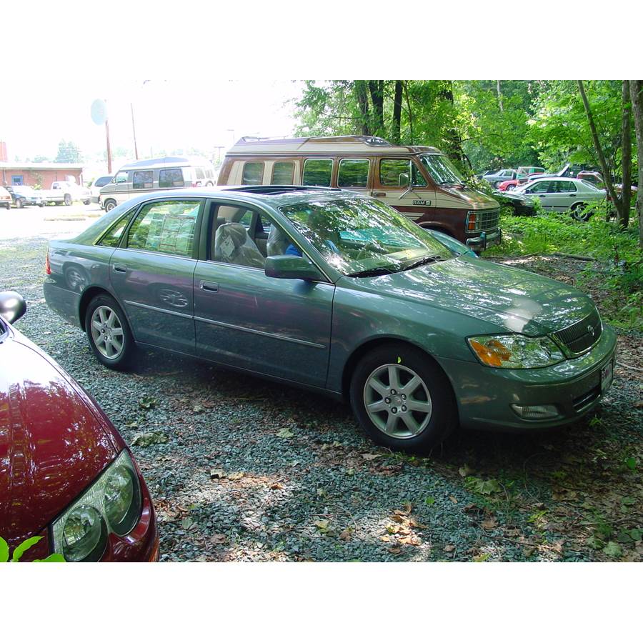 2001 Toyota Avalon Exterior