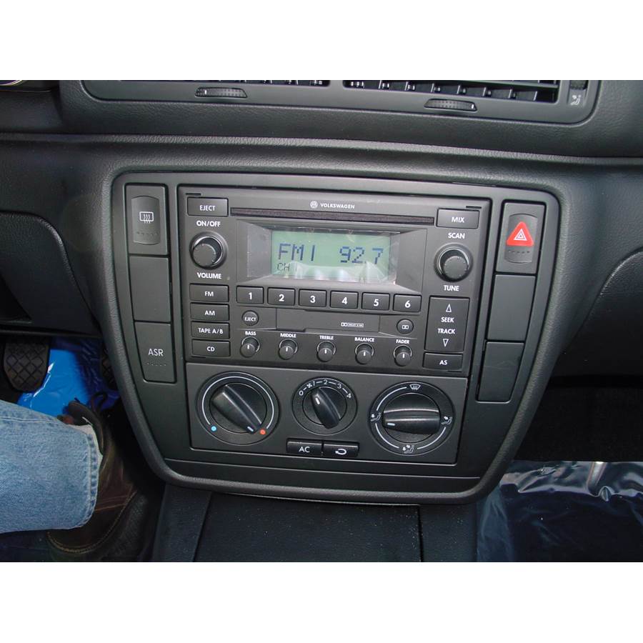 2003 Volkswagen Passat Factory Radio