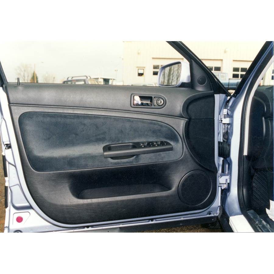 1998 Volkswagen Passat Front door speaker location