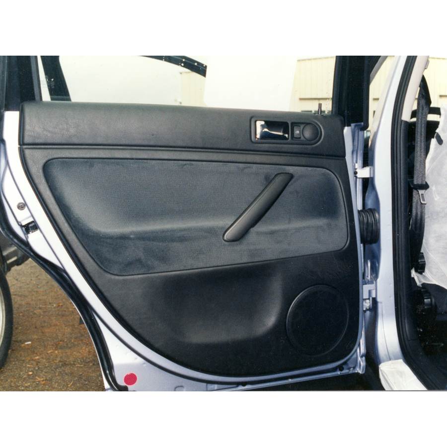 2001 Volkswagen Passat Rear door speaker location