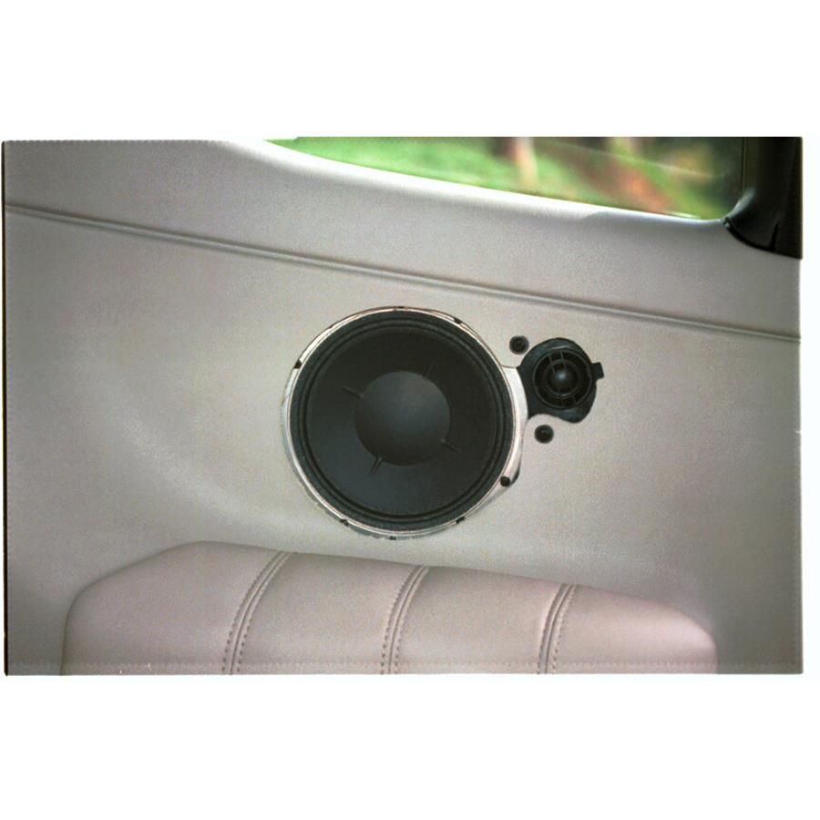 2002 Volkswagen Cabrio Rear side panel speaker