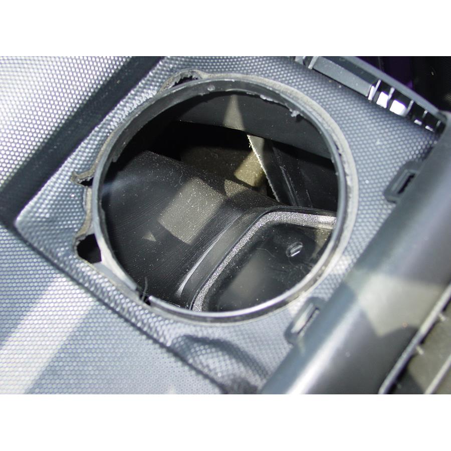 1998 Volkswagen GTI Dash speaker removed