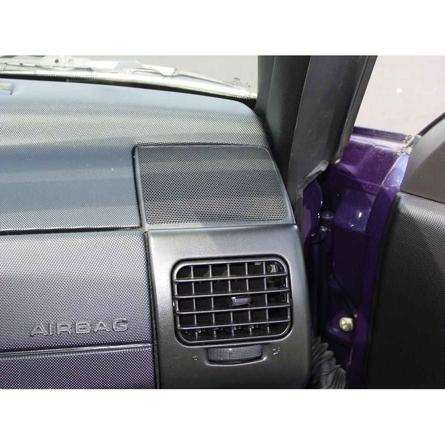 2002 Volkswagen Cabrio Dash speaker location