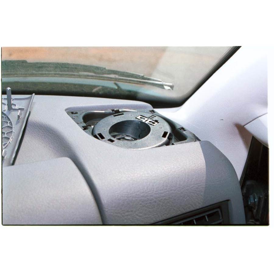 2000 Volkswagen Eurovan Dash speaker