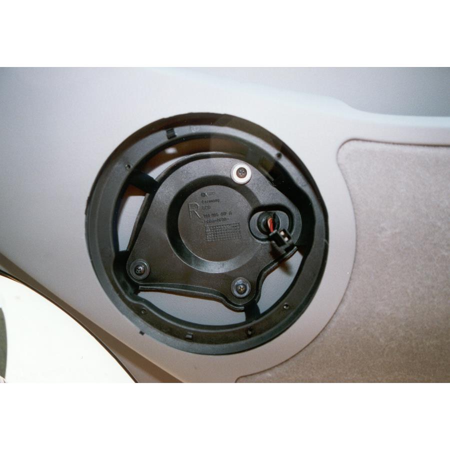 2003 Volkswagen Eurovan Front speaker removed