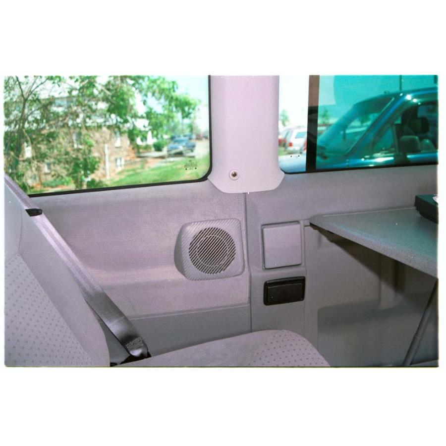 2002 Volkswagen Eurovan Rear side panel speaker location