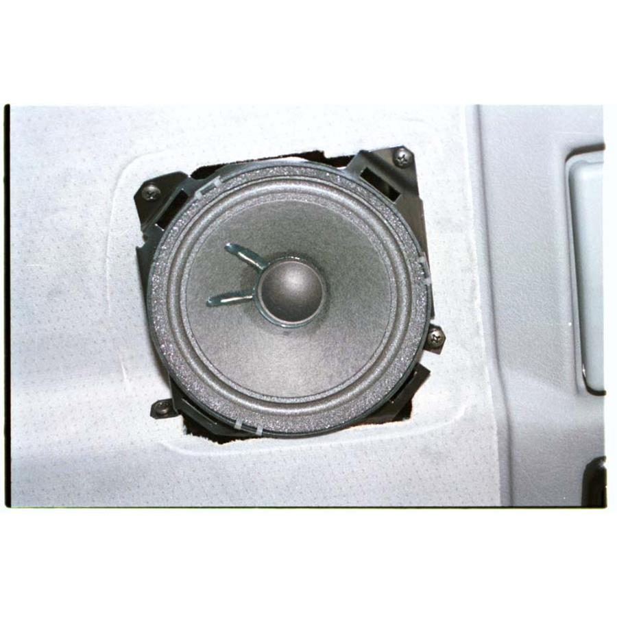 2003 Volkswagen Eurovan Rear side panel speaker