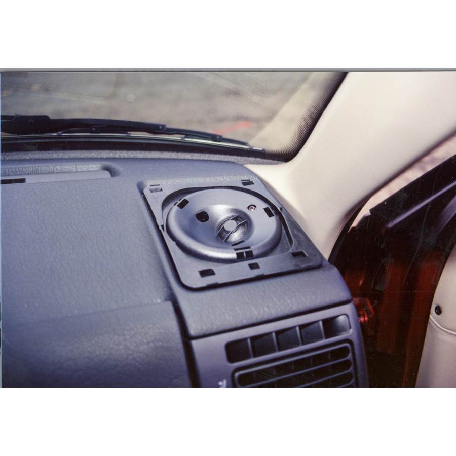 1995 Volkswagen Passat Dash speaker
