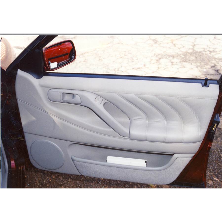 1996 Volkswagen Passat Front door speaker location