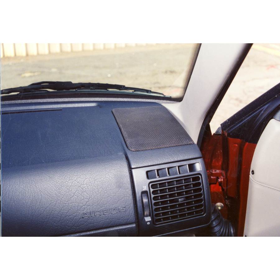 1997 Volkswagen Passat Dash speaker location