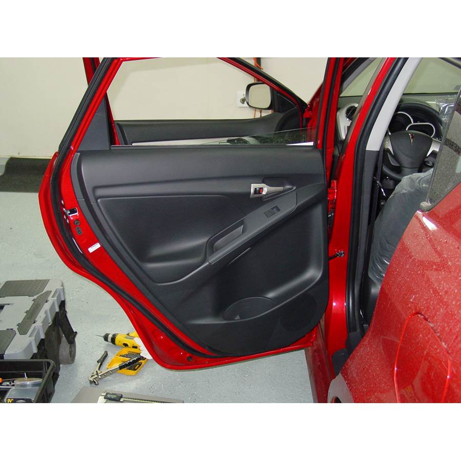 2009 Pontiac Vibe Rear door speaker location