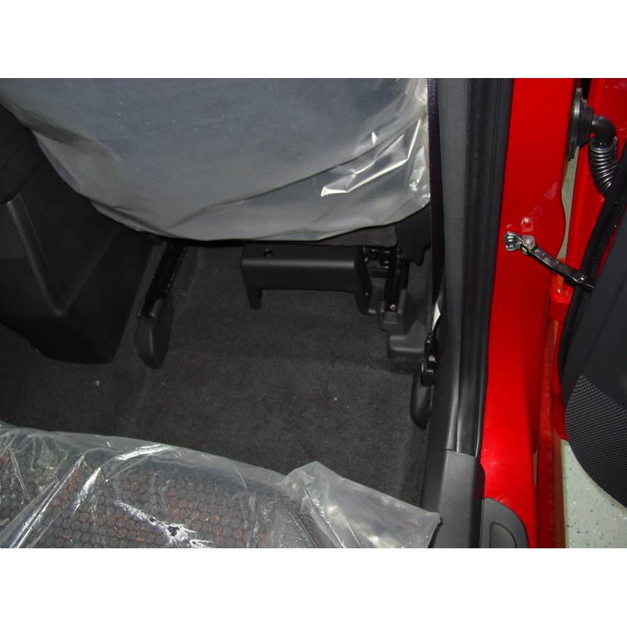 2009 Pontiac Vibe Factory amplifier