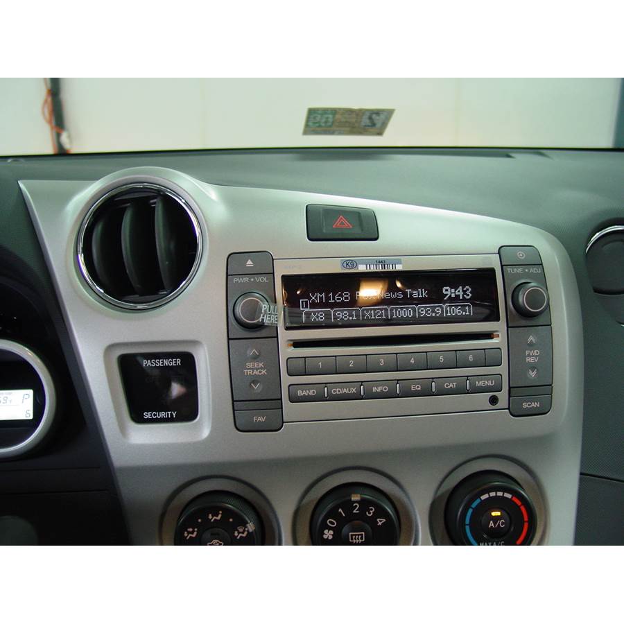 2010 Pontiac Vibe Factory Radio