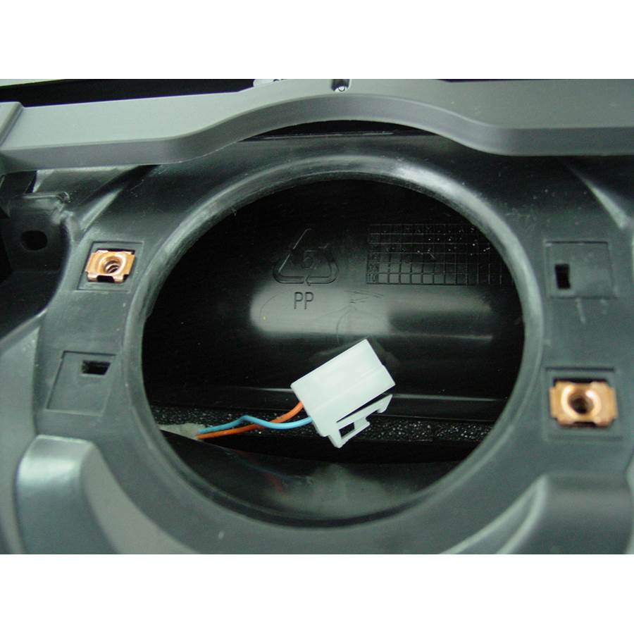 2008 Pontiac G8 Center dash speaker removed