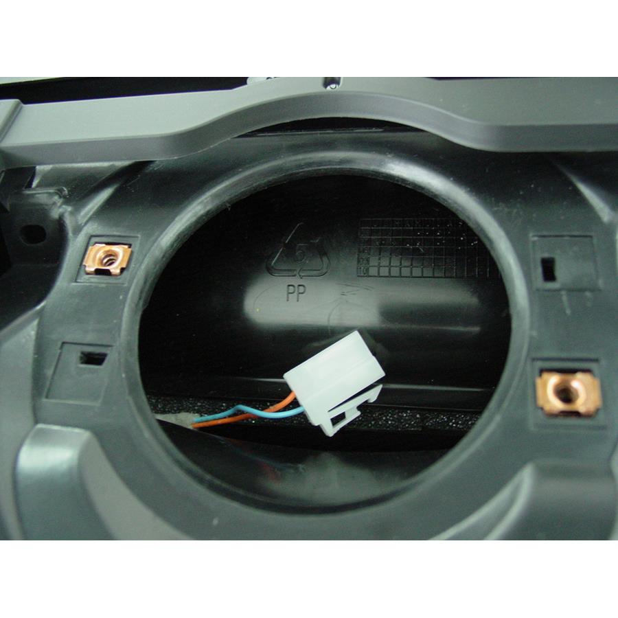 2009 Pontiac G8 Center dash speaker removed