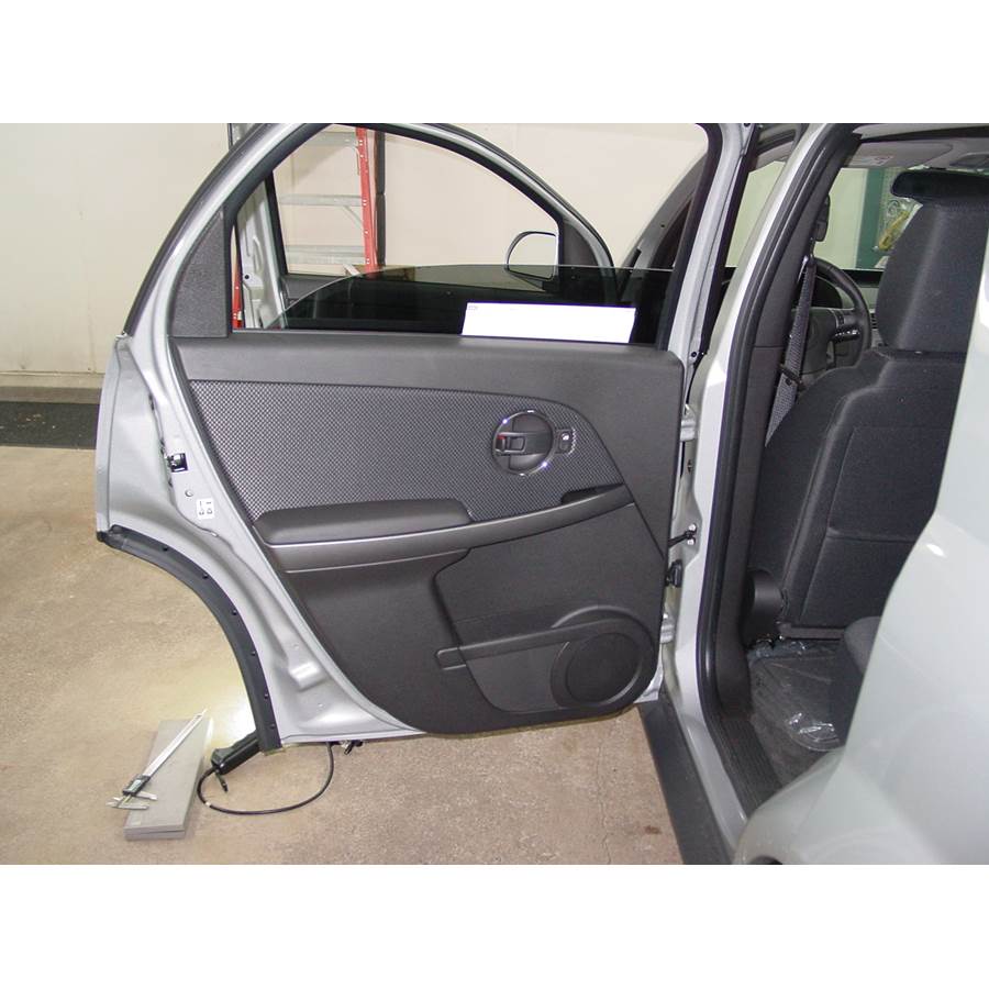 2008 Pontiac Torrent Rear door speaker location