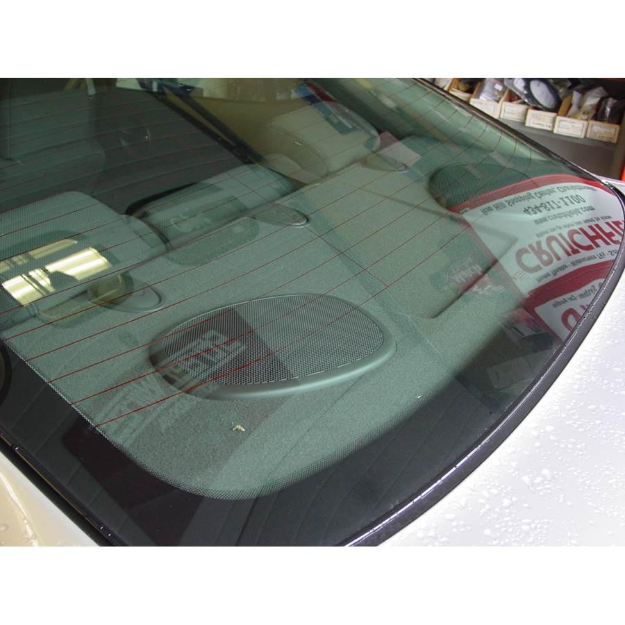 2004 Pontiac Grand Prix Rear deck speaker location